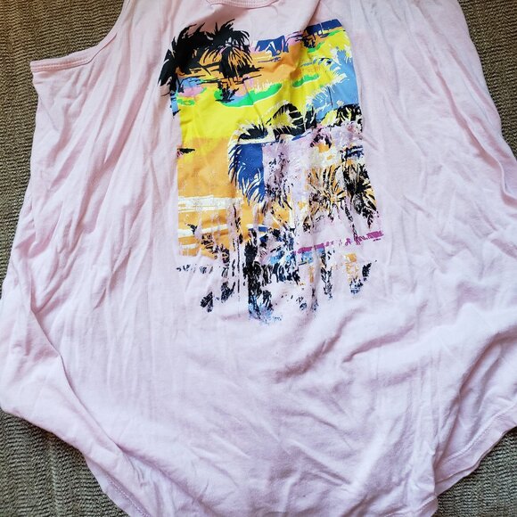 Torrid Active Palm Tree Pink Tank 2 - Picture 3 of 4